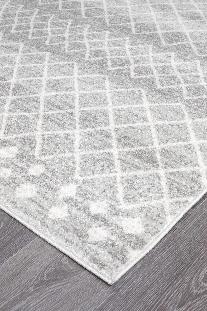 Aladdin Abby Silver Tribal Runner Rug