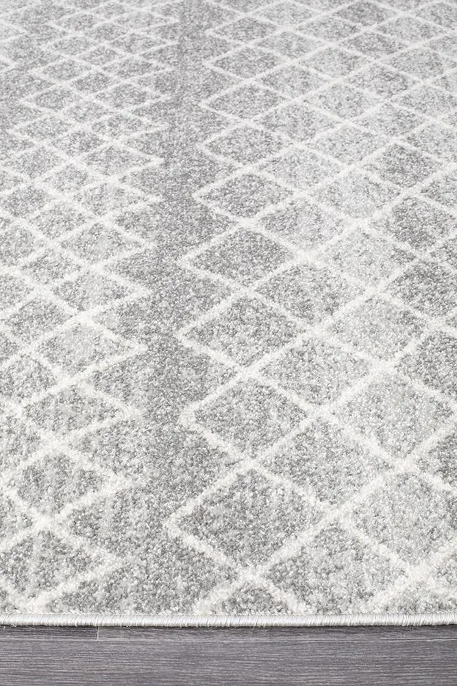 Aladdin Abby Silver Tribal Runner Rug