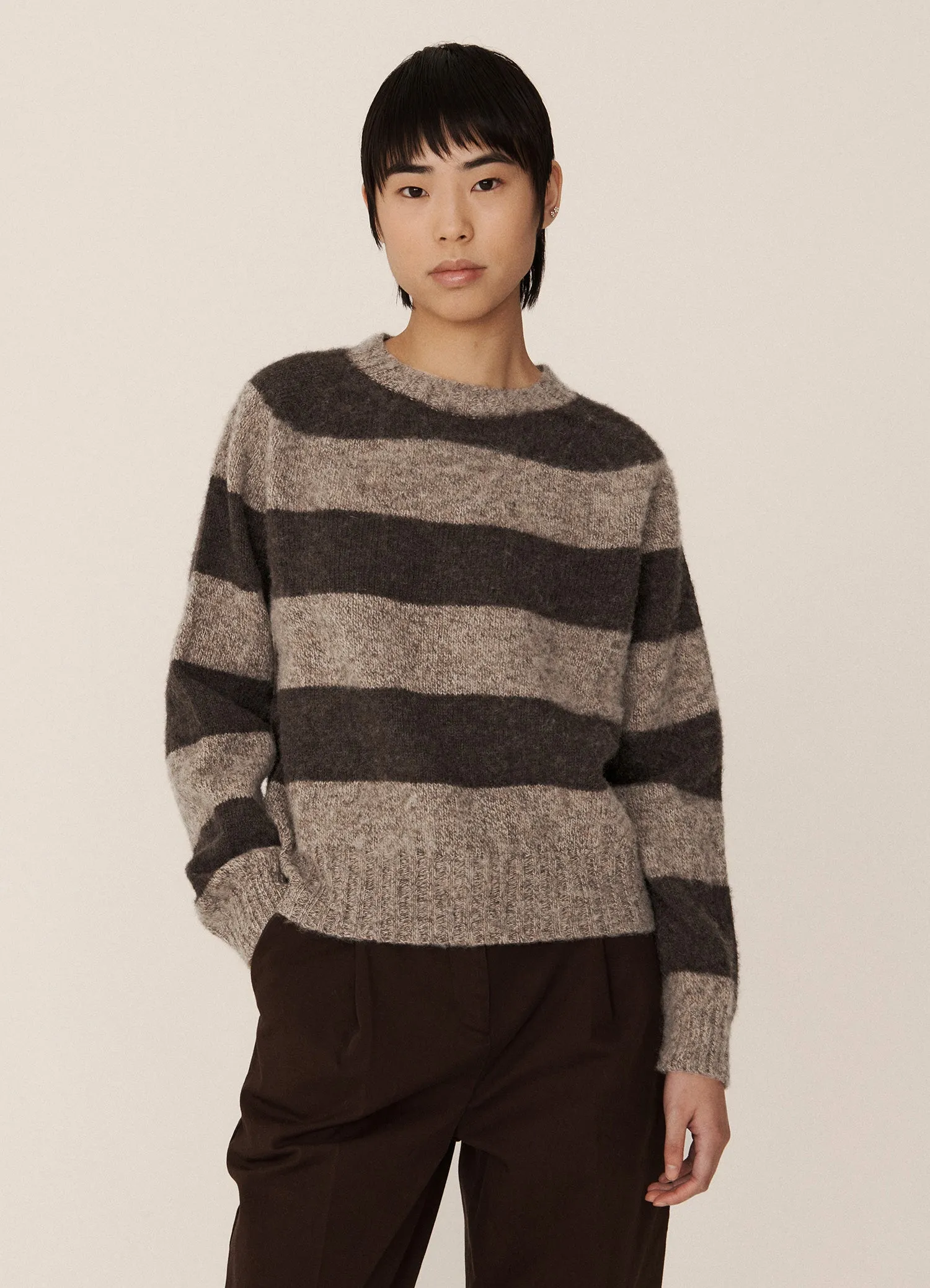 Jets Stripe Lambswool Crewneck - Brown/Light Brown