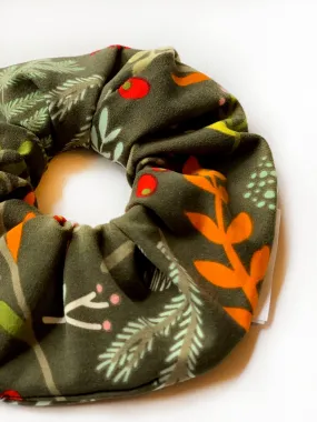 Merry Mistletoe Scrunchie